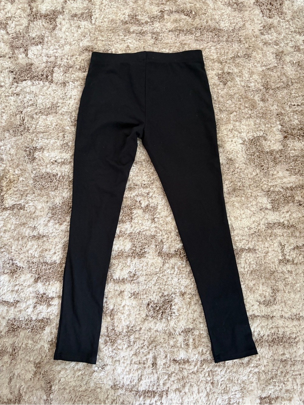 NWT Hollister Black Leggings Size Medium Soft Stretchy Leggings - Picture 3 of 3